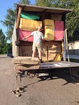 У Донецькій області затримані фури та мікроавтобуси з товарами для терористів: фоторепортаж
