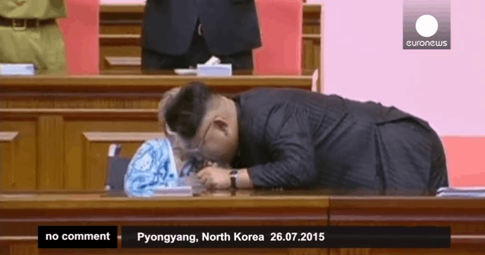 Явление Ким Чен Ына народу повергло корейцев в транс: видеофакт