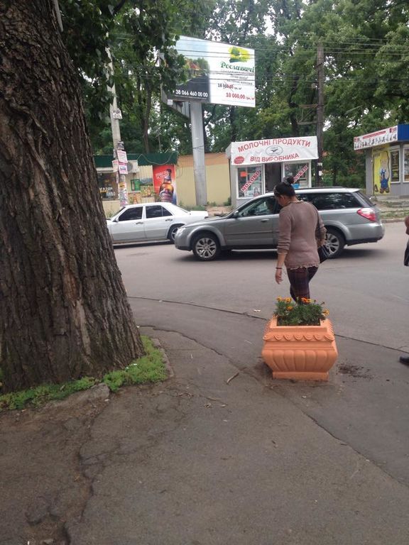 В Киеве заметили мошенников, проводящих "соцопросы"