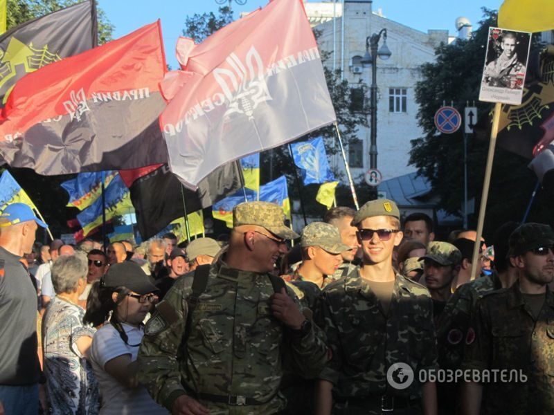 Марш "Правого сектора" и добровольцев АТО по Киеву: фото и видео
