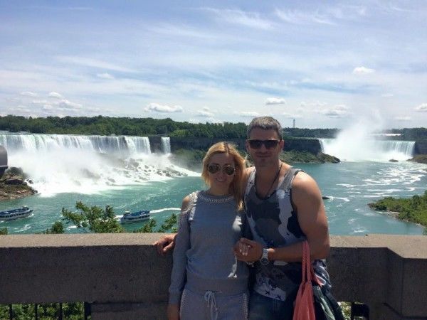 Матвиенко и Мирзоян поделились романтичными фото с отдыха в Канаде