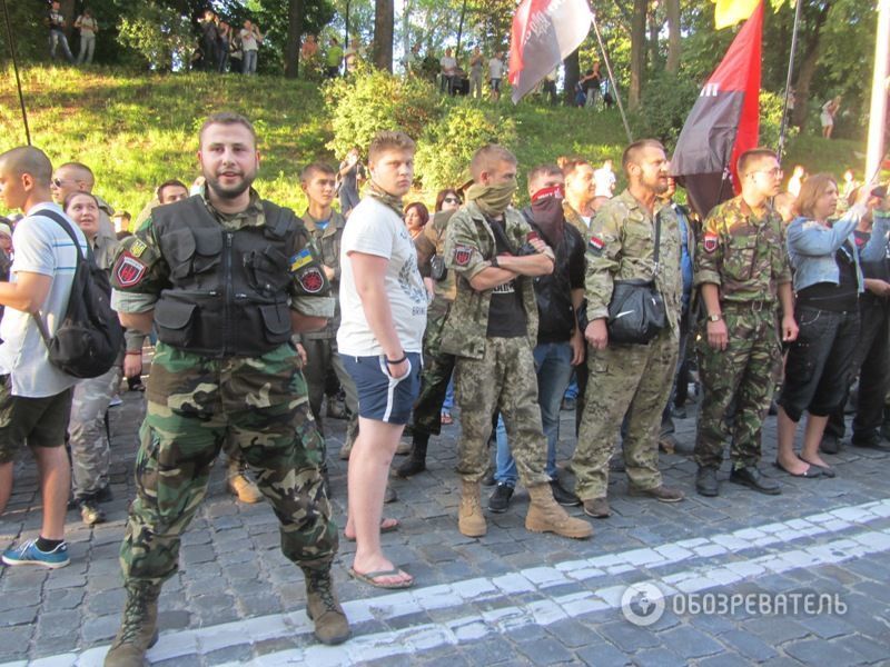 Марш "Правого сектора" и добровольцев АТО по Киеву: фото и видео