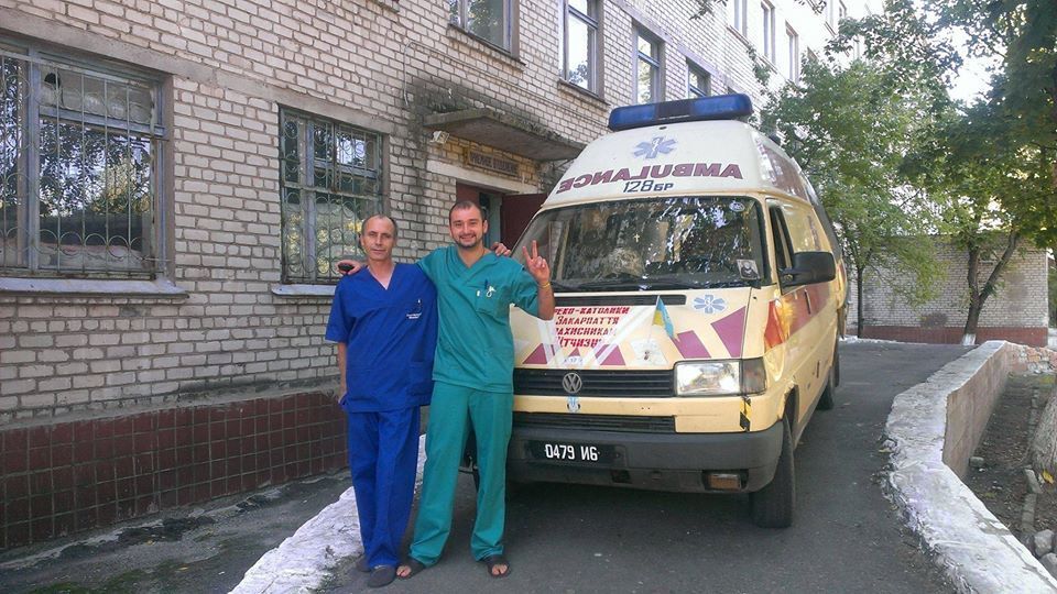 Фронтовые Ангелы: репортаж о врачах, спасающих бойцов в зоне АТО