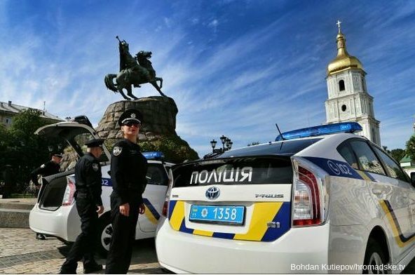 В Киеве приняли присягу новые полицейские: фото и видео