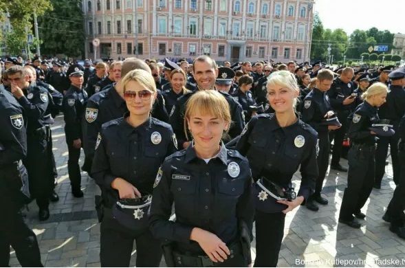 У Києві склали присягу нові поліцейські. Фоторепортаж