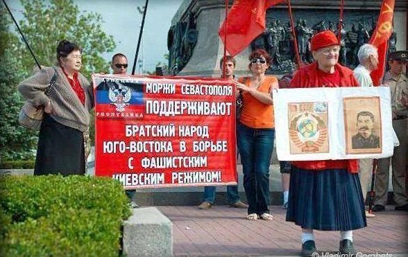 "Відморозилися": моржі Севастополя вирішили підтримати Донбас у боротьбі з фашистами