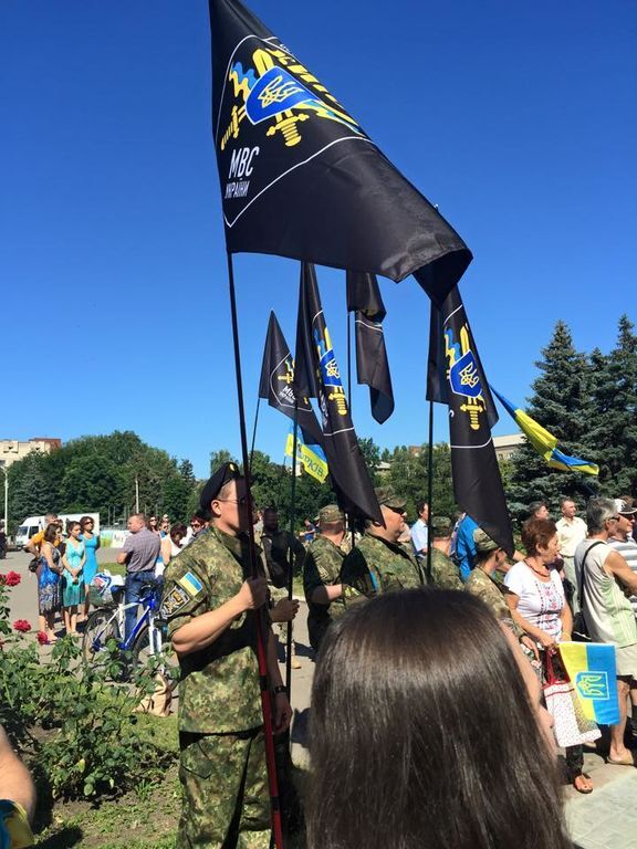 Славянск отметил годовщину освобождения от террористов "ДНР": фотоотчет