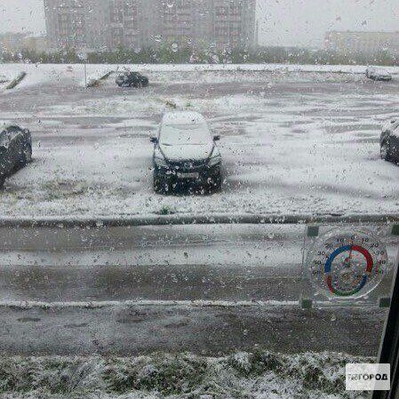 Ось таке дивовижне літо. Росію в липні завалило снігом: неймовірні фото і відео