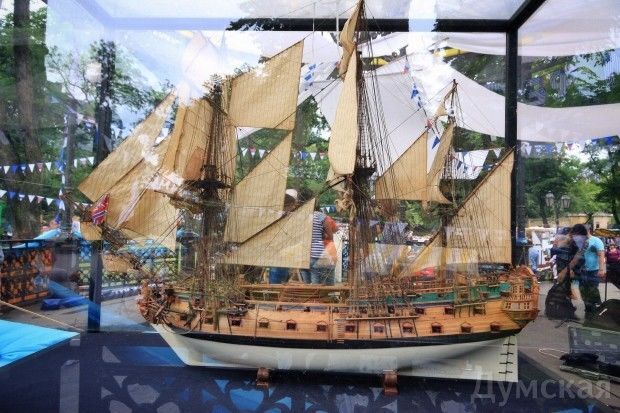 Одеський міськсад перетворили на корабель: опубліковані фото першого Морського фестивалю