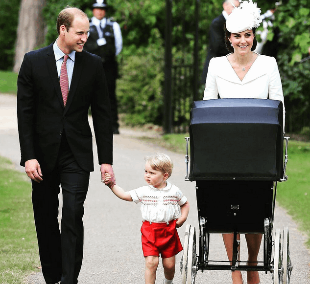 Крестины принцессы Шарлотты состоялись: опубликованы фото королевской церемонии