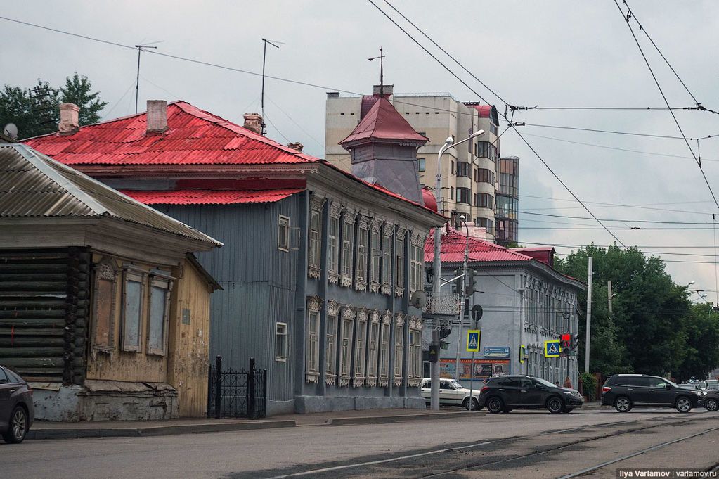 Жители Уфы на критику Варламова: "Не вмешивайся! Это наше г**но!"