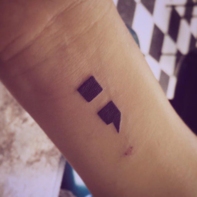 Это не конец: почему люди во всем мире делают тату "точка с запятой"