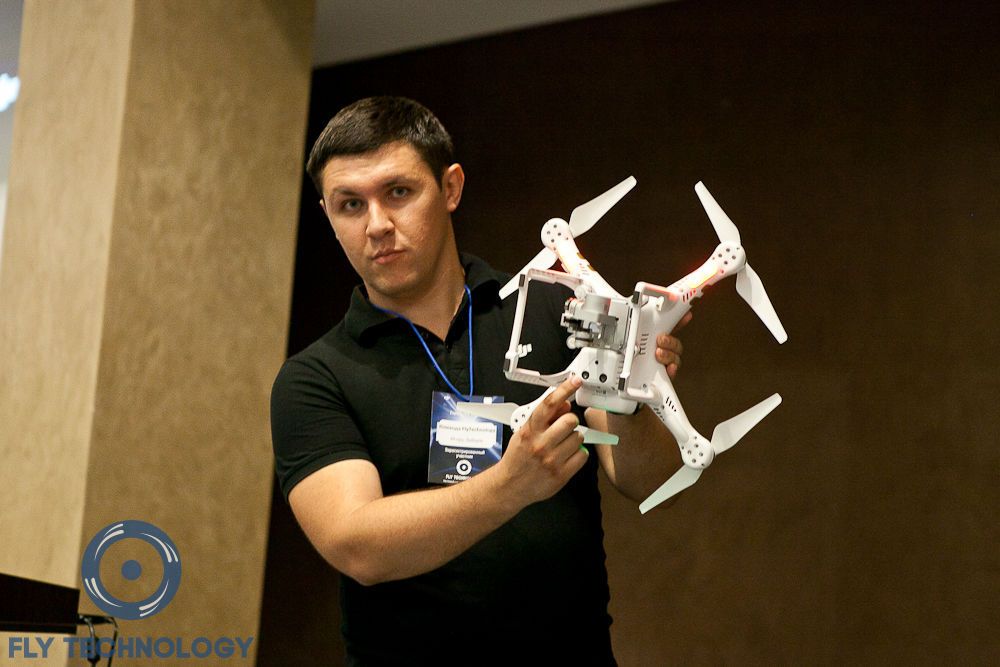 У Києві зробили наймасовіше селфі з дрона: фоторепортаж
