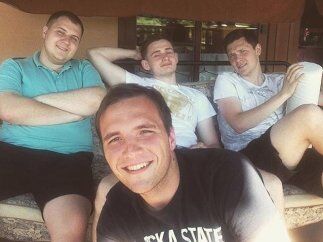 20-летний сын нардепа Дубневича с девушкой-официанткой уехали на отдых в роскошное поместье под Львовом