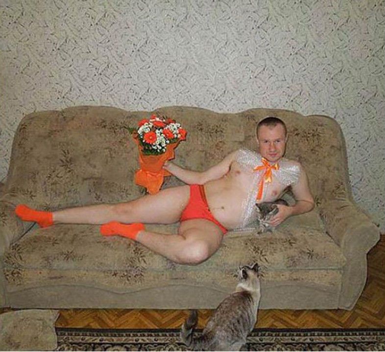 И тут скрепы затрещали: самые нелепые фото россиян в соцсетях