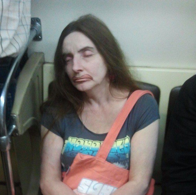  Самые яркие модники петербургского метро: бабушки из 19 века, кокошники и ковбои