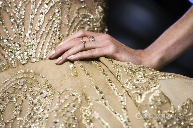 Elie Saab показал в Париже золотое свадебное платье, от которого захватывает дух