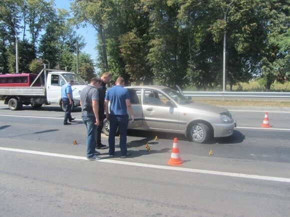 У Вінниці невідомі влаштували стрілянину в центрі міста: опубліковані фото і відео