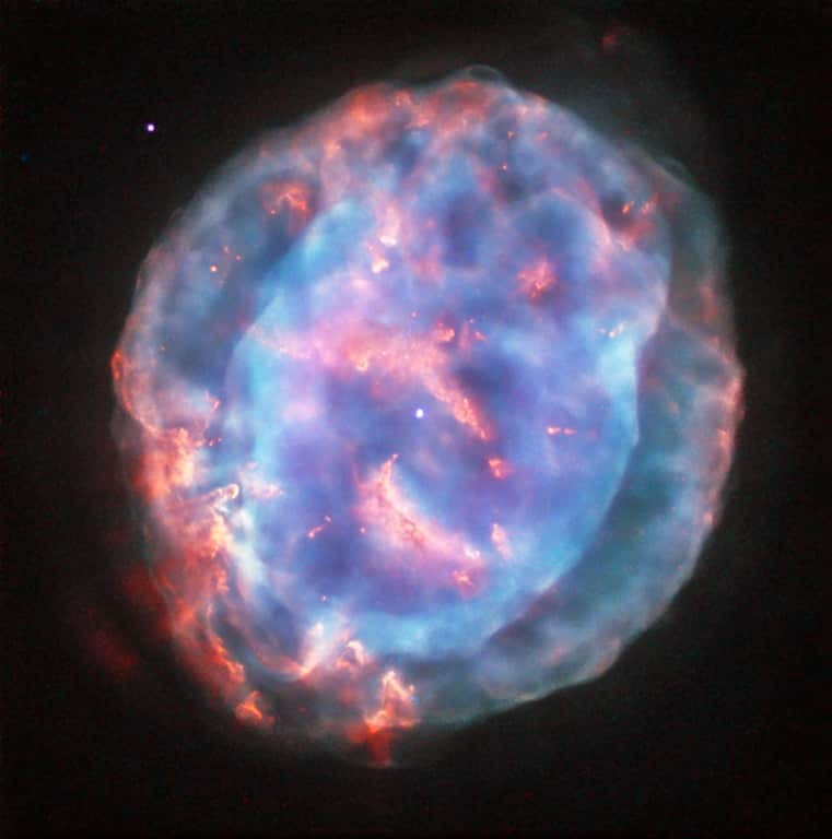 NASA обнаружило во Вселенной редкую "Маленькую жемчужину": фотофакт
