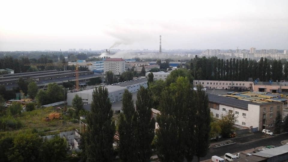 В Киеве жители Борщаговки пожаловались на "химический смог"