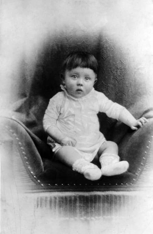 День рождения Клары Гитлер: интересные факты о женщине, которая воспитала "монстра"