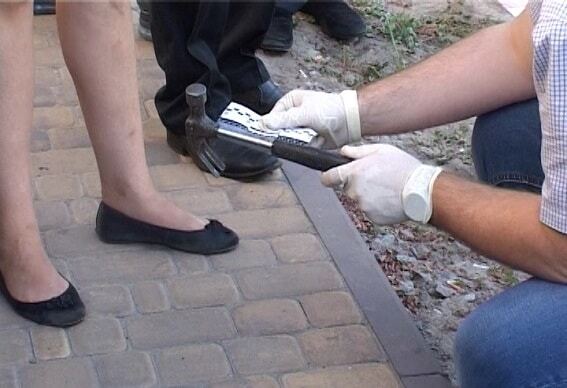 У Києві хлопець з молотком пограбував обмінник