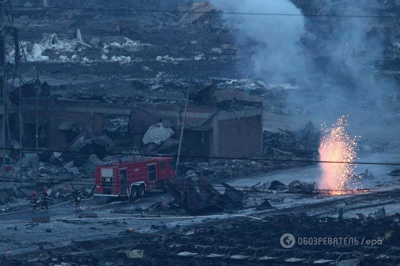 Взрыв в Китае уничтожил почти две тысячи новых авто: опубликованы фото