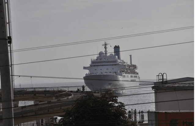 До Одеси прибув розкішний британський лайнер: опубліковані фото