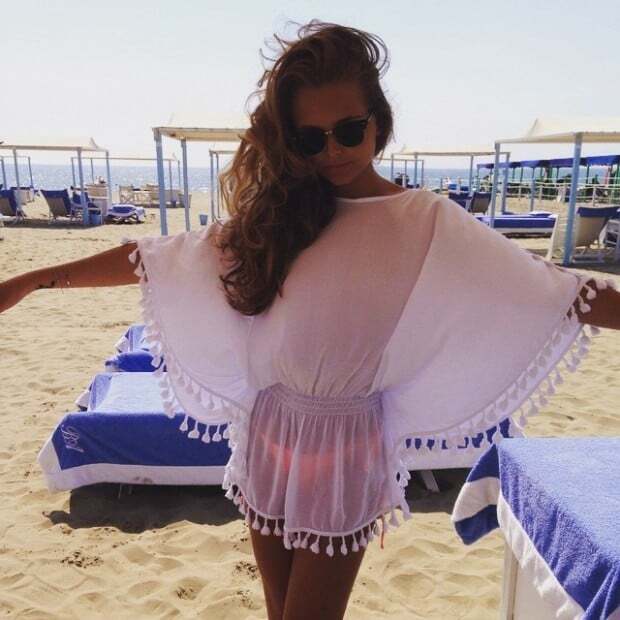 15-летняя дочь Маликова щеголяла на пляже в прозрачном парео на голое тело