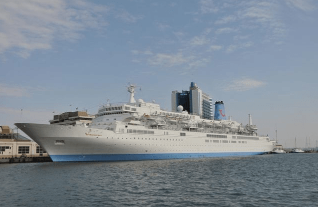 До Одеси прибув розкішний британський лайнер: опубліковані фото