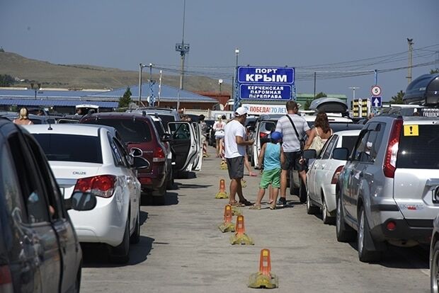 Туристический сезон-2015 в Крымнаше: полупустые пляжи, нехватка персонала и неработающие банкоматы