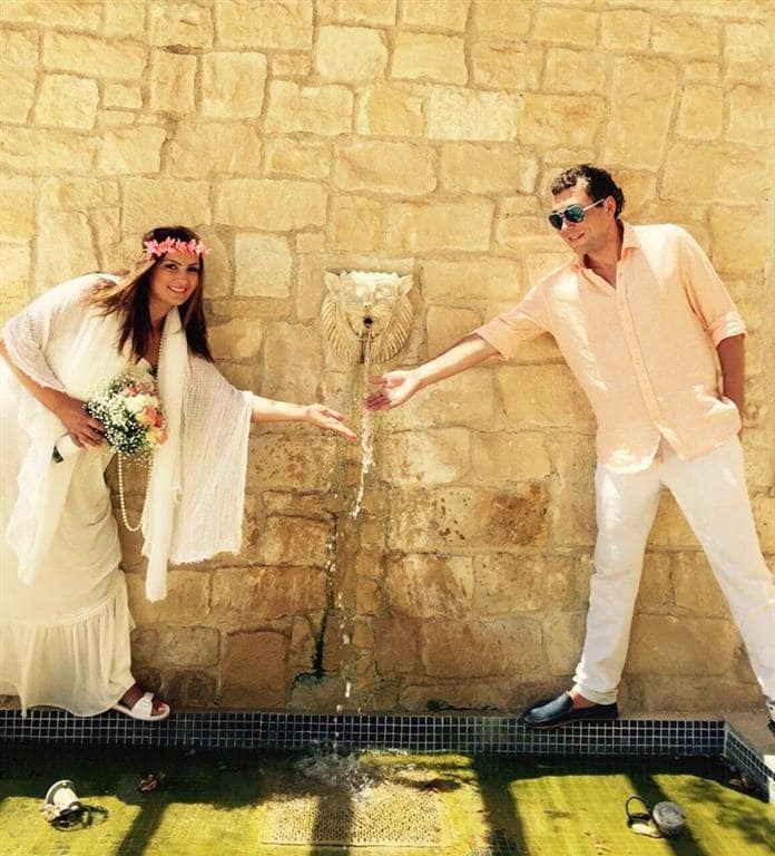 Певица Галлина вышла замуж на Кипре: опубликованы фото свадьбы