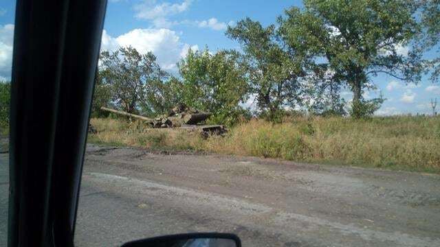 На Луганщине Россия испытала новейшие танки Т-90А: фотофакт