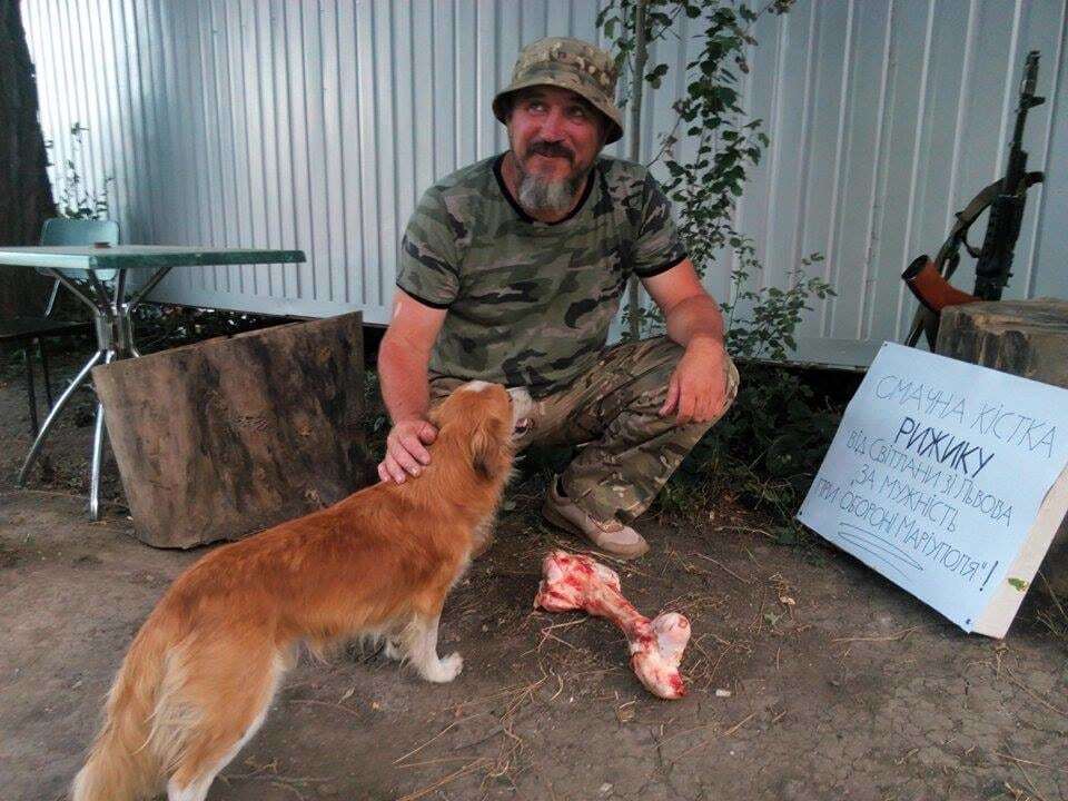 Мариуполь охраняет пожарный пес "Рыжик": опубликованы фото