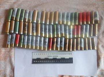 СБУ затримала банду диверсантів "ДНР" з арсеналом зброї: фотофакт