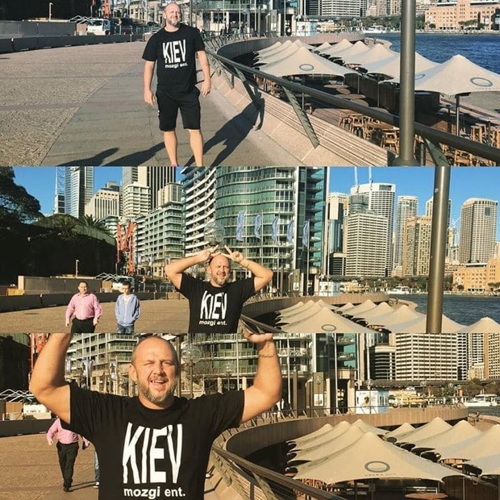Потап в Австралии расхаживал в футболке с надписью "Киев"