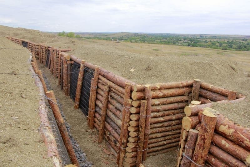 Міноборони відзвітувало про будівництво фортифікацій, які Зубков "здав" місяць тому