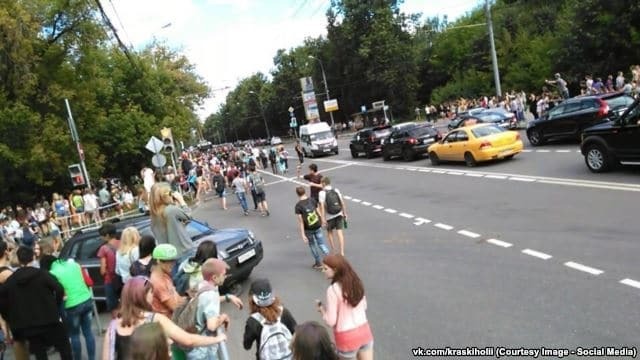 "Было очень страшно": в Москве толпа ОМОНа избила детей на фестивале. Опубликованы фото и видео