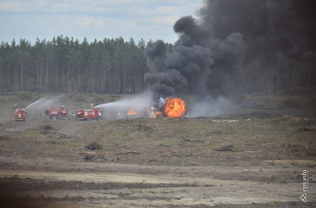 В России прямо во время авиашоу рухнул новейший боевой вертолет: опубликованы фото и видео