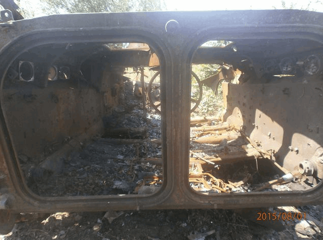 На Луганщині знайшли згорілий БМП із залишками екіпажу: фотофакт
