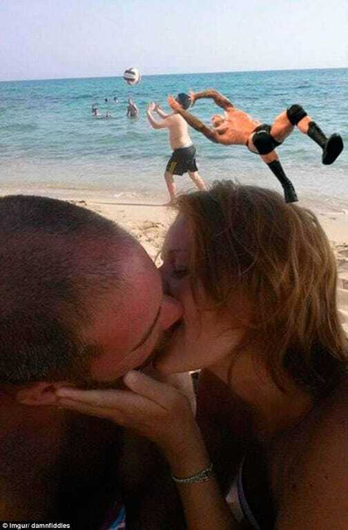 Только ты и я: интернет-пользователи смешно отфотошопили романтическое фото влюбленной пары