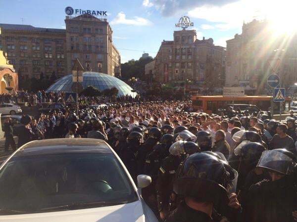 Хроника фанатских драк на Майдане: задержаны десятки хулиганов, есть пострадавшие