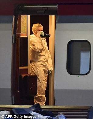 Во Франции неизвестный открыл стрельбу в поезде из "Калашникова": опубликованы фото