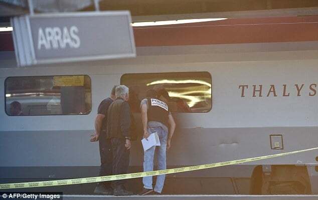 У Франції невідомий відкрив стрілянину в поїзді з "Калашникова": опубліковано фото