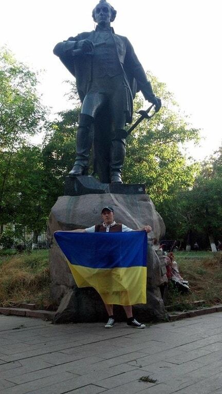 День прапора України відзначив і окупований Крим: фотофакт