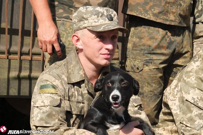 На лінії вогню. Як зустрічали День Незалежності на передовій: фоторепортаж