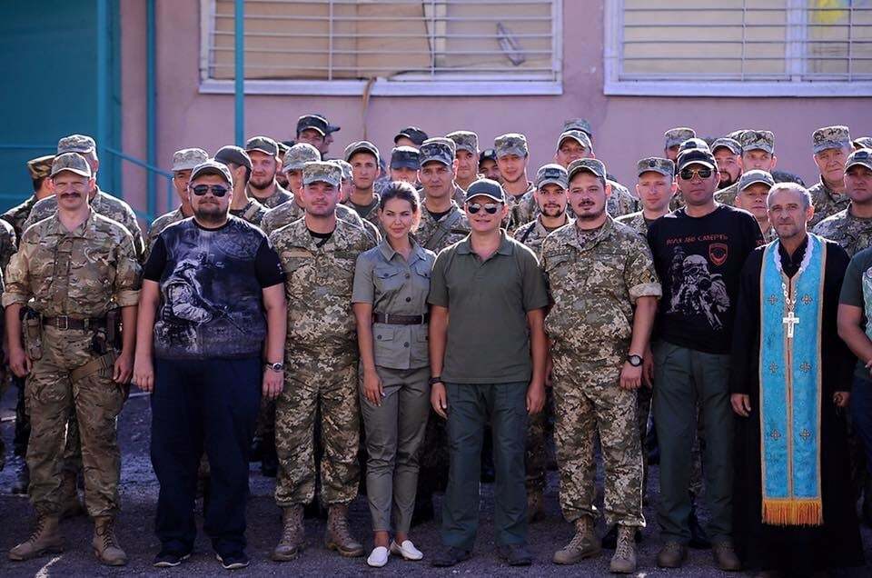 Ляшко отметил День Независимости на передовой