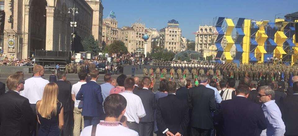 Парад на Майдані: як пройшов військовий марш у центрі Києва. Фоторепортаж