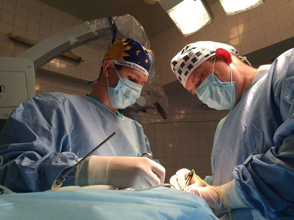 Українські лікарі успішно видалили гігантську пухлину головного мозку: опубліковані фото
