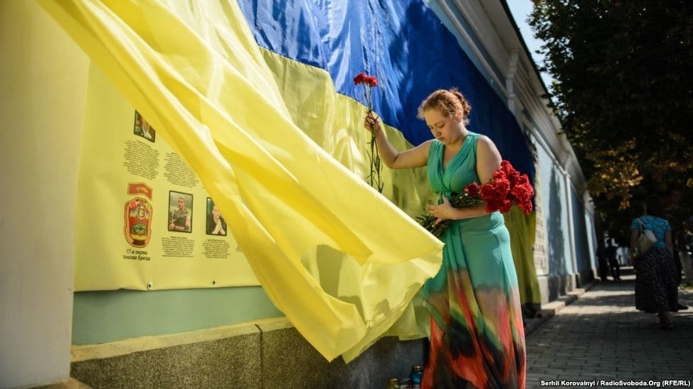 В Киеве появилась стена памяти Иловайской трагедии: фоторепортаж